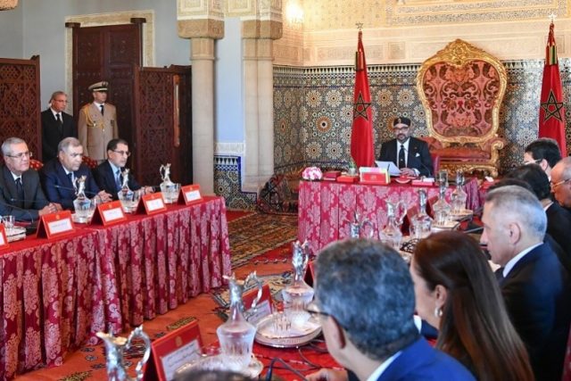 King-Mohammed-VI-Chairs-Council-of-Ministers-in-Rabat-640x427